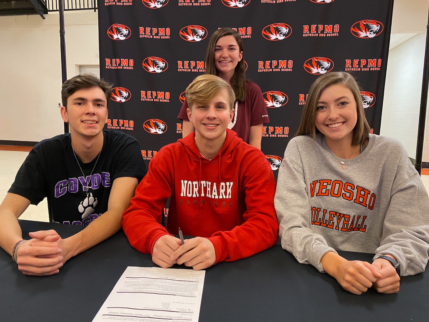 Four Republic Athletes Commit to College Teams