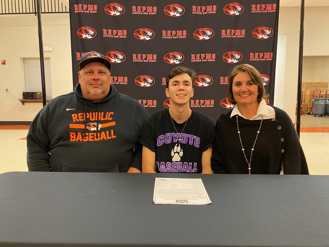 college signings - - 2.jpeg Jordan Carter