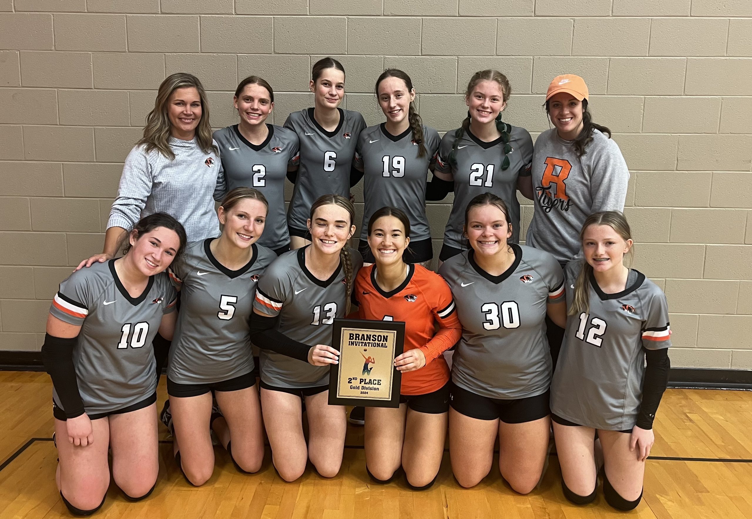 Near-Perfect Day for Repmo Volleyball Ends with 2nd-Place Finish