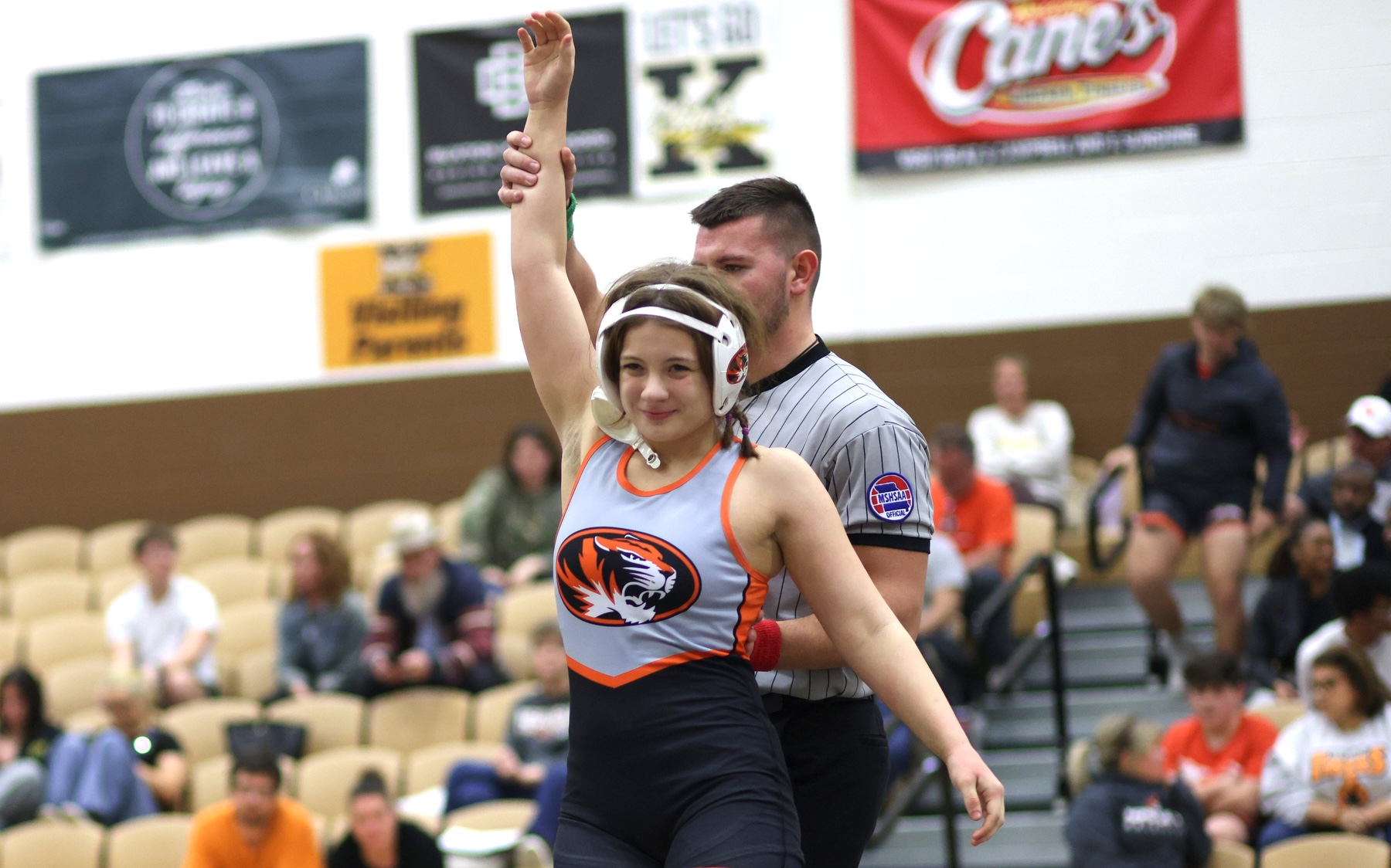 Dustin Breaks Through as Lady Tigers Top Kickapoo