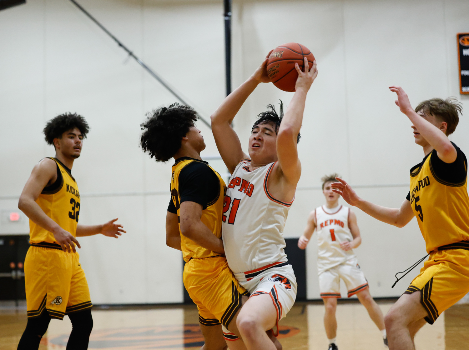 Photos: JV Boys Basketball vs Kickapoo