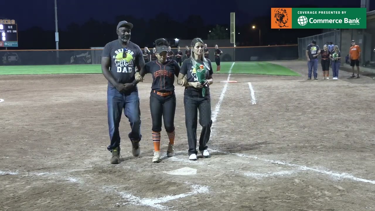 Senior Night – Softball